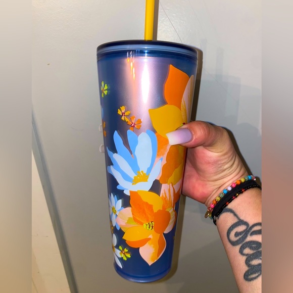 Starbucks cup - Picture 1 of 5